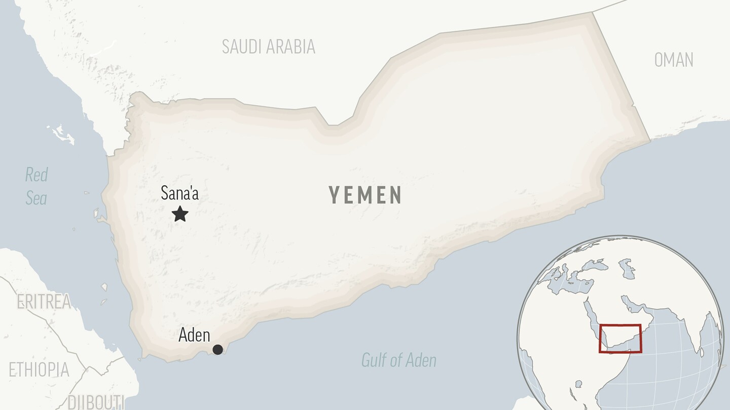 Send attacked via Yemen's Houthi rebels in deadly attack sinks in Pink Sea of their 2nd sinking