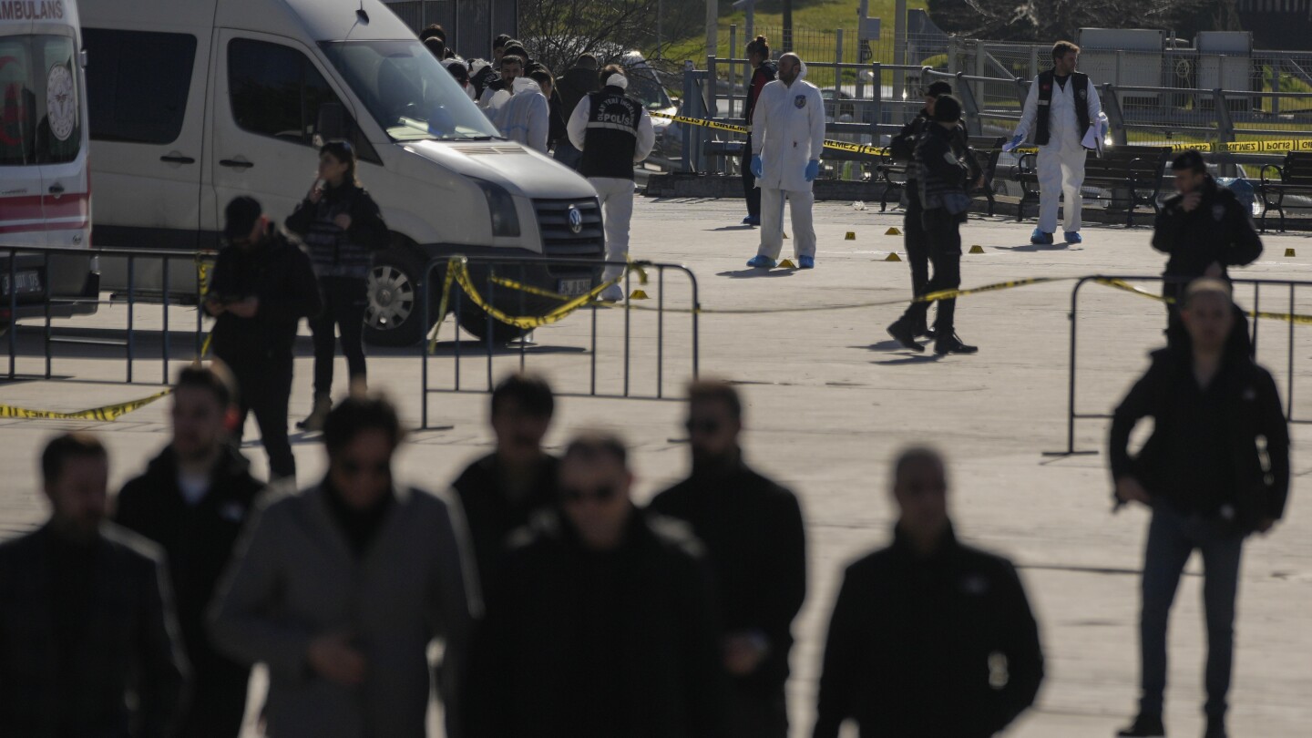 3 people killed in alleged extremist attack at Turkey’s largest courthouse