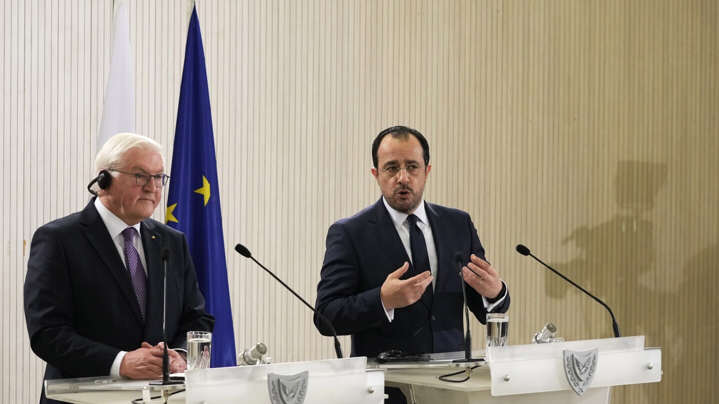 Президентът на Кипър иска Европейският съюз да обсъди определянето на безопасни зони в Сирия за бежанци