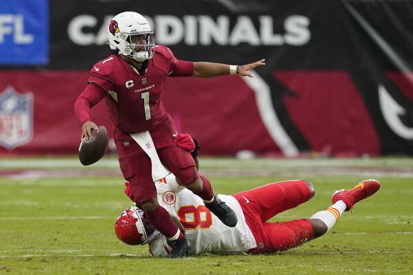 Murray unable to spark Cardinals offense in loss to Chiefs