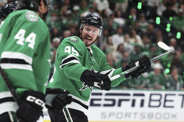 Dallas Stars' Matt Duchene (95) reacts to play against the Winnipeg Jets in the second period of Game 6 of a second-round NHL hockey playoff series in Dallas, Saturday, May 17, 2025. (AP Photo/Gareth Patterson, File)