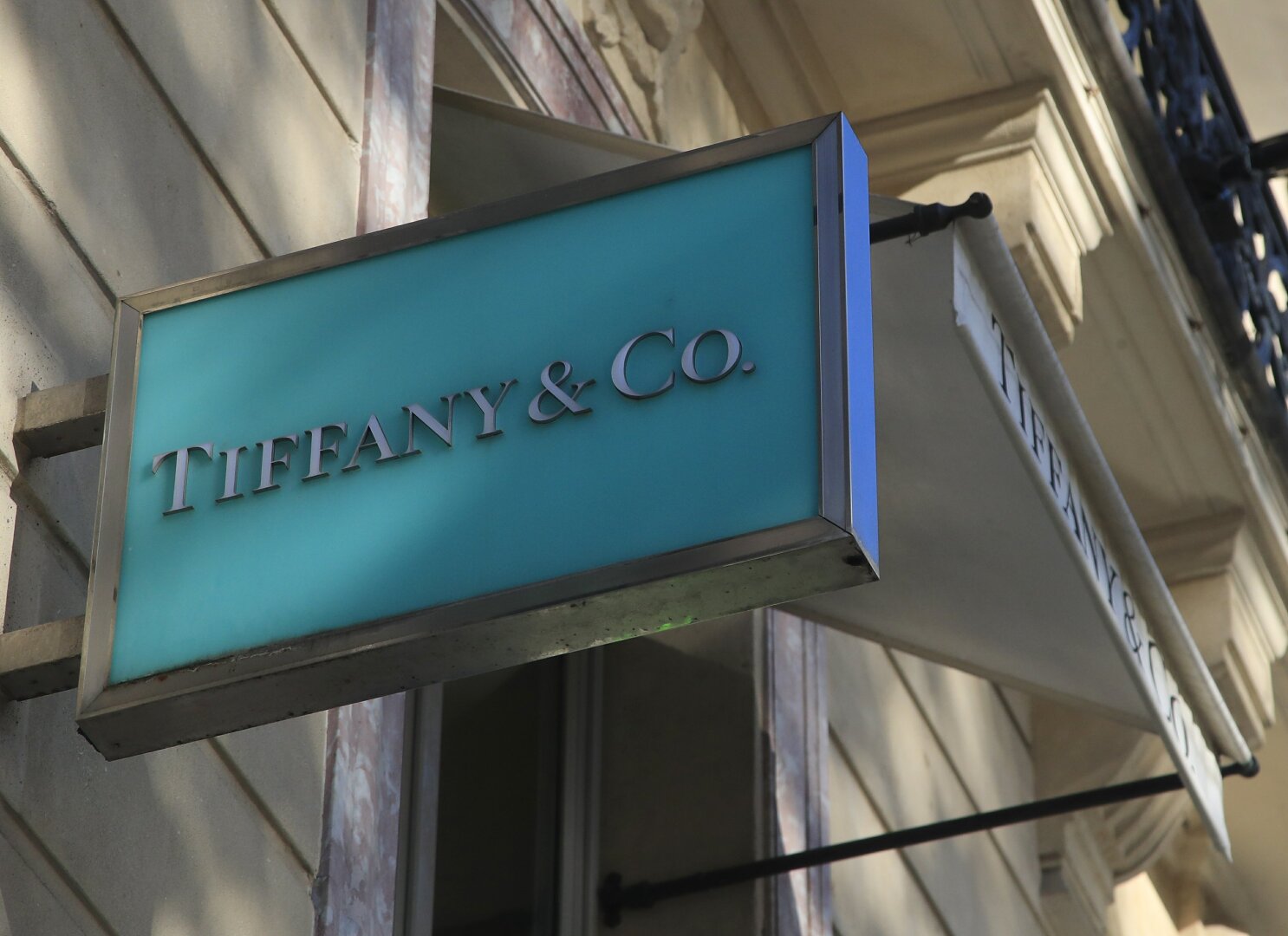 LVMH says will not buy Tiffany shares on open market