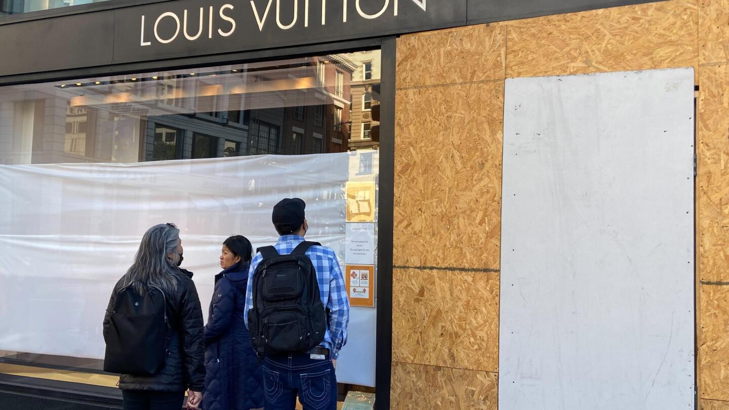 More than $50,000 of Louis Vuitton merch stolen after SUV drives through  front door of store at Oakbrook Center