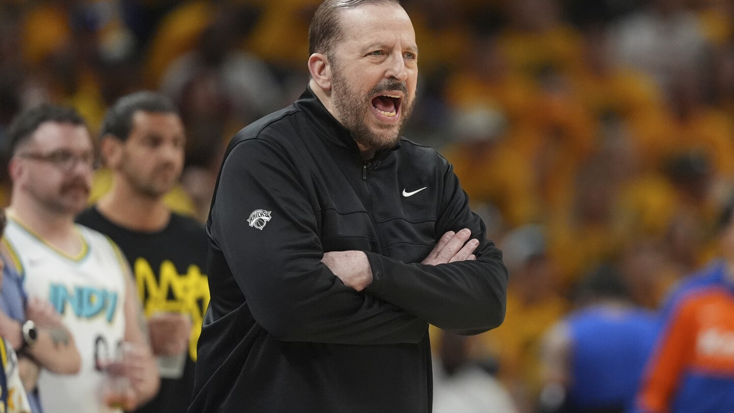 Knicks fire coach Tom Thibodeau, AP source says