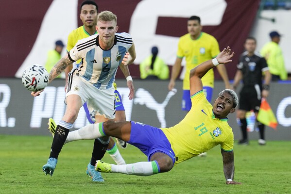 All About Ajax on X: 🇧🇷  HE'S ONLY GONE AND DONE IT! Antony & Brazil  win GOLD on the #Olympics, after beating Spain 2-1 in extra time! Antony  with the assist