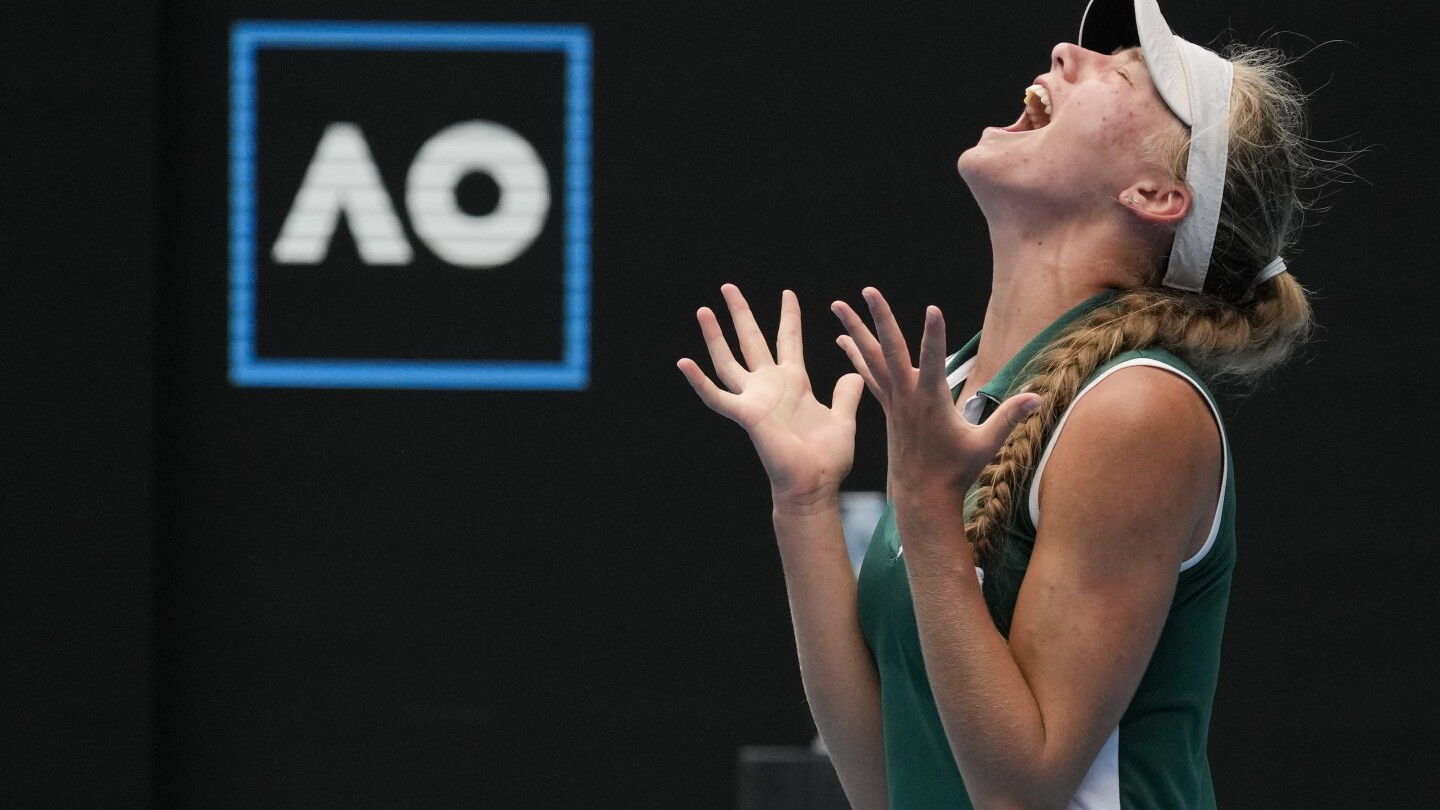 На 16 години Алина Корнеева и Бренда Фрухвиртова са във 2-ия кръг на Откритото първенство на Австралия