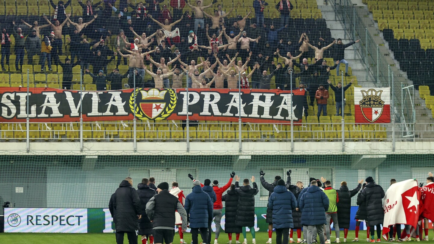 Photo of Slavia Praha zápas zrušila, pretože slovenskí súperi hrali s ruským tímom