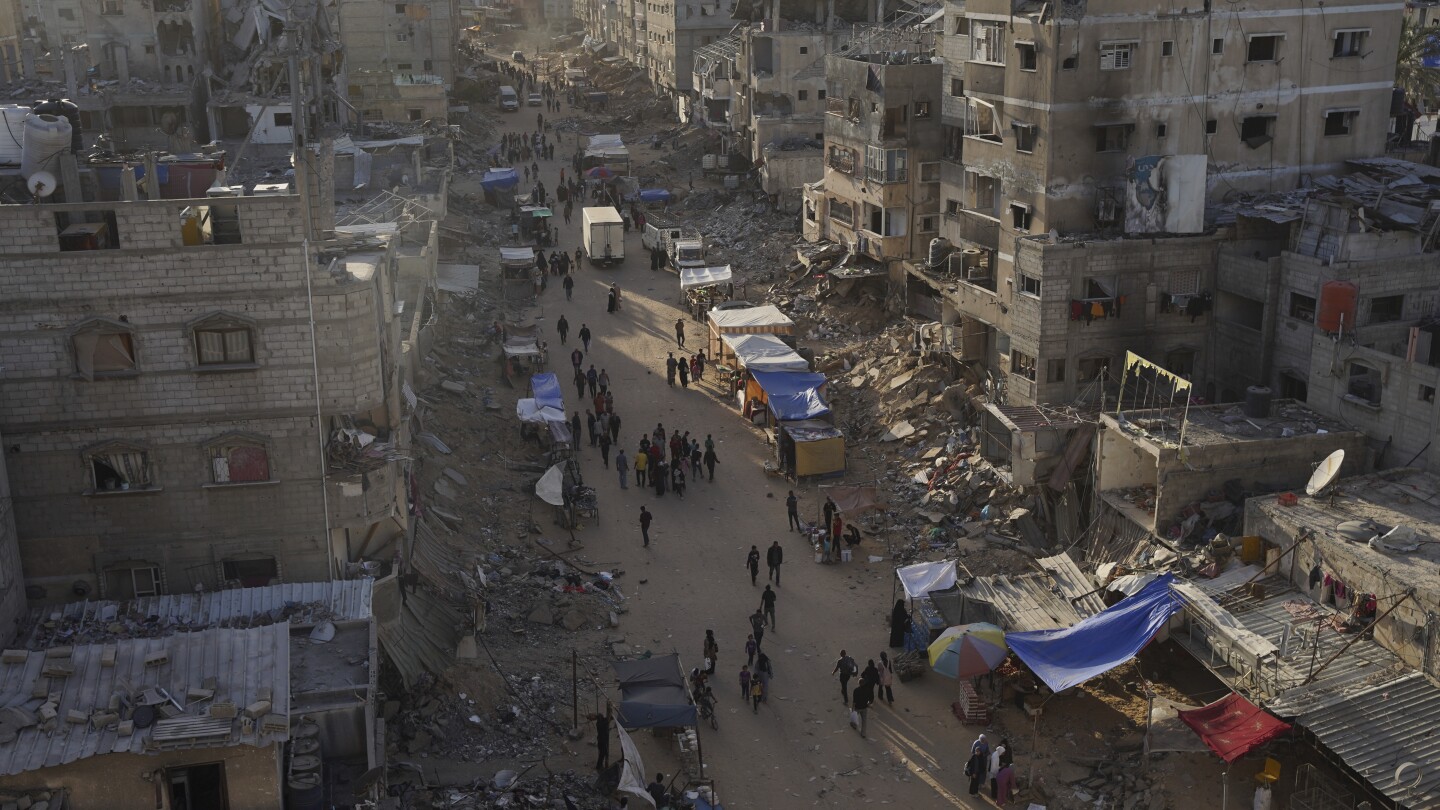 Най-новото | Американските военни завършват кея за доставяне на помощ в Газа, докато Израел натиска в Рафах