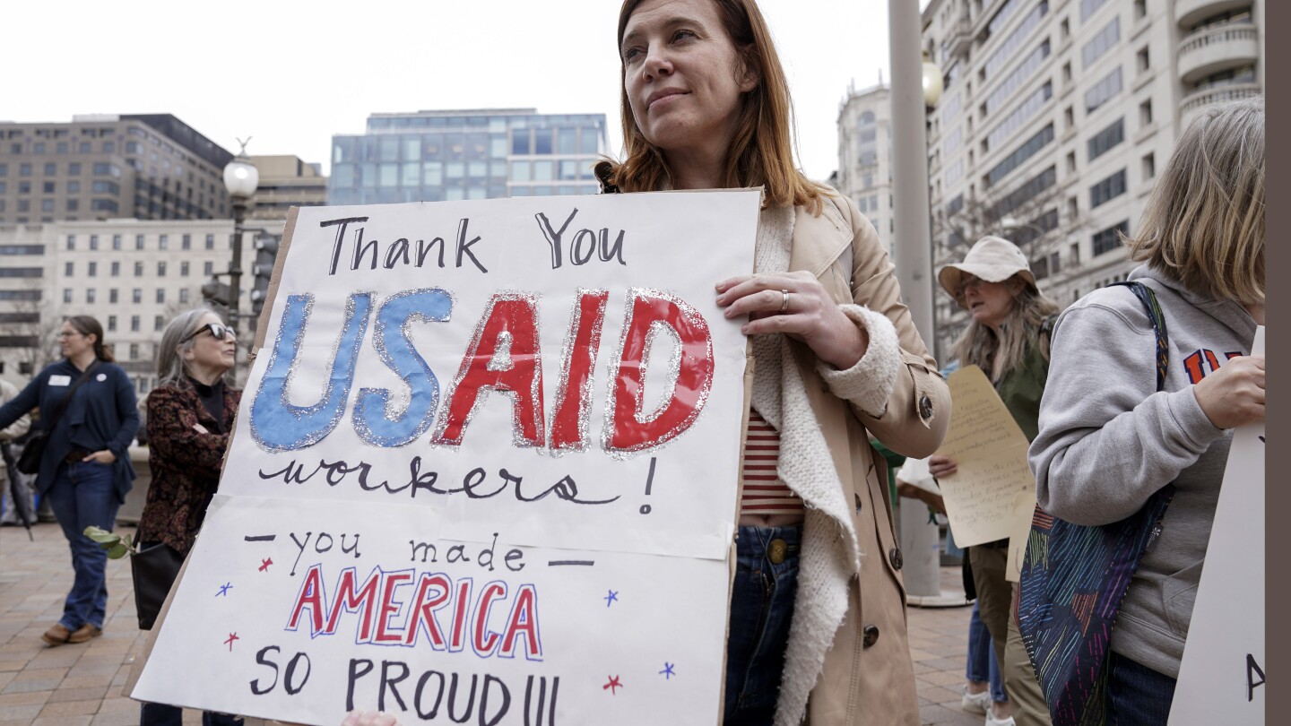 Appeals court keeps block on Trump administration's downsizing of the federal workforce