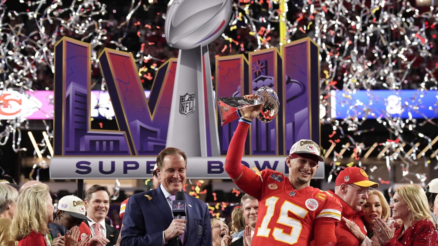 Mahomes führt die Chiefs auf einer TD-Fahrt an, um sich daran zu erinnern, seinen dritten Ring und dritten Super Bowl MVP zu gewinnen