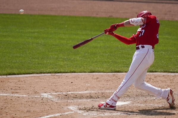 Reds' Tyler Stephenson hits home run in FIRST EVER at-bat! 