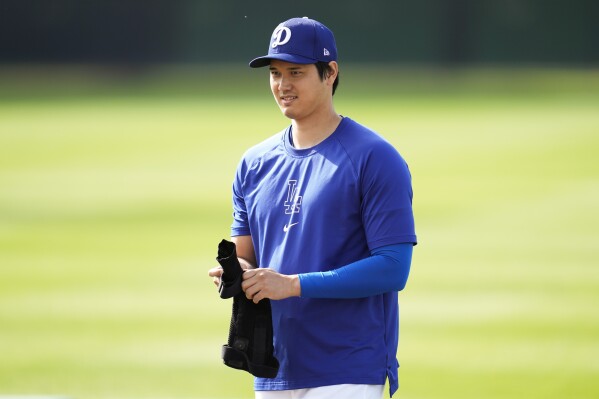 Dodgers to debut Spring Training alternate cap logo