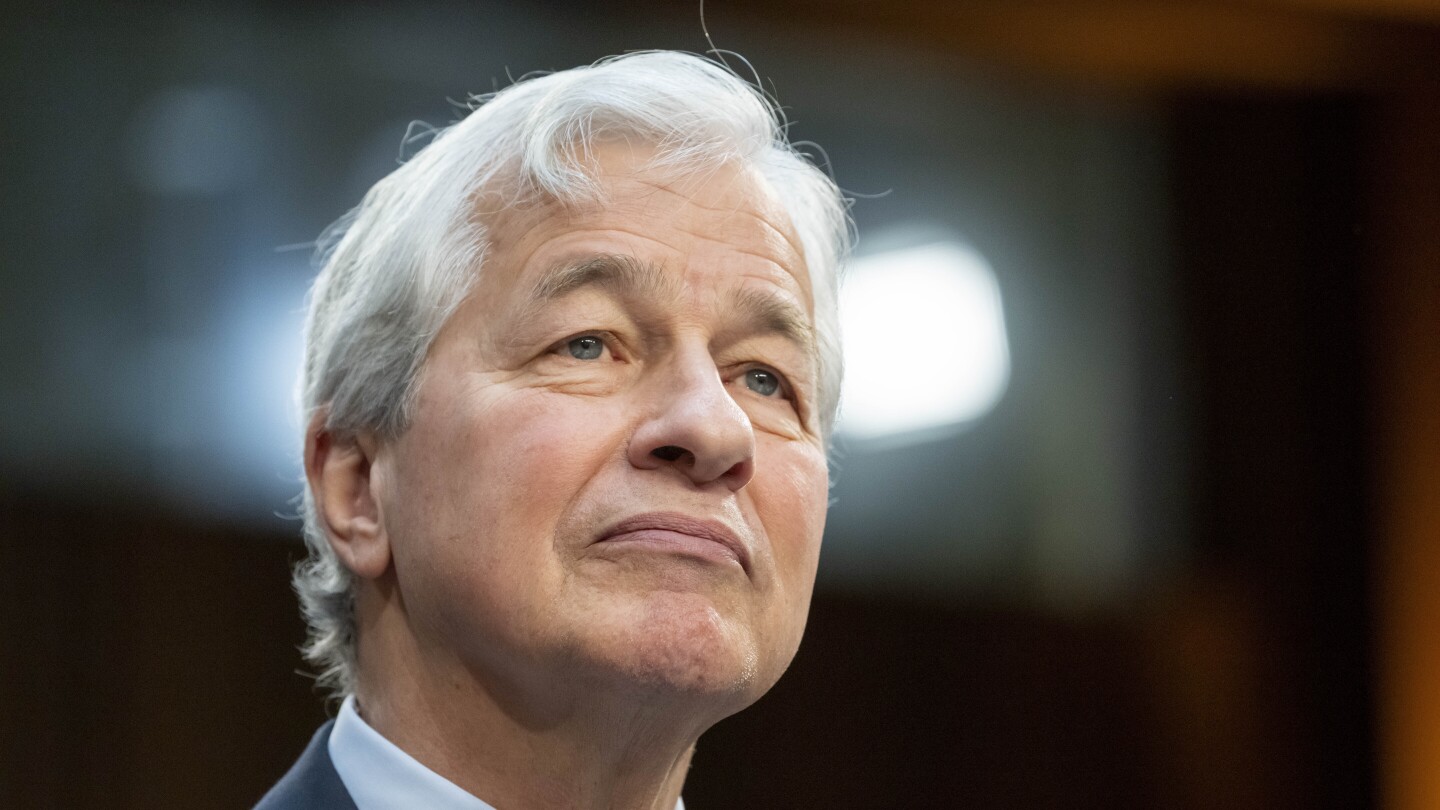 JPMorgan CEO Dimon Warns of Possible Stagflation in US Economy, Hopes for Gentle Landing