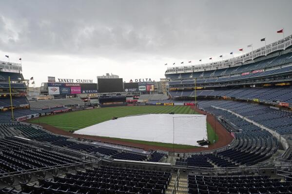 Yankee Stadium returns to full capacity