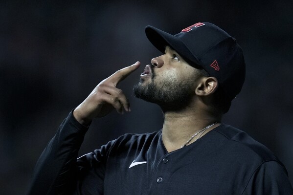 FILE - Cleveland Guardians pitcher Reynaldo López reacts after getting San Francisco Giants' Blake Sabol to hit a pop out to end the seventh inning of a baseball game Monday, Sept. 11, 2023, in San Francisco. The Atlanta Braves signed right-hander Reynaldo López to a $25 million, three-year contract on Monday, Nov. 20, that includes an $8 million club option for 2024.(AP Photo/Godofredo A. Vásquez, File)