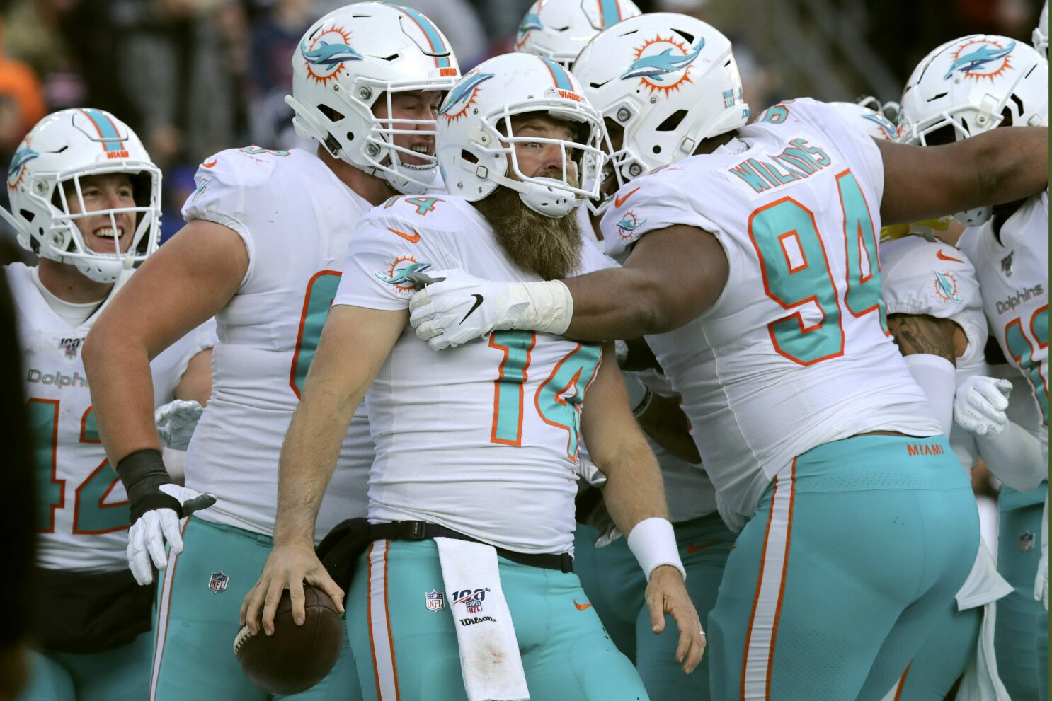 New England Patriots 20-27 Miami Dolphins: Tom Brady has off night, NFL  News