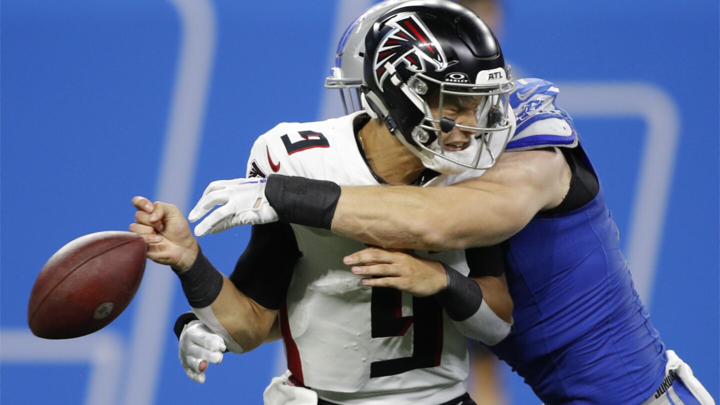 Detroit Lions' defense puts up 7 sacks in win over Atlanta Falcons