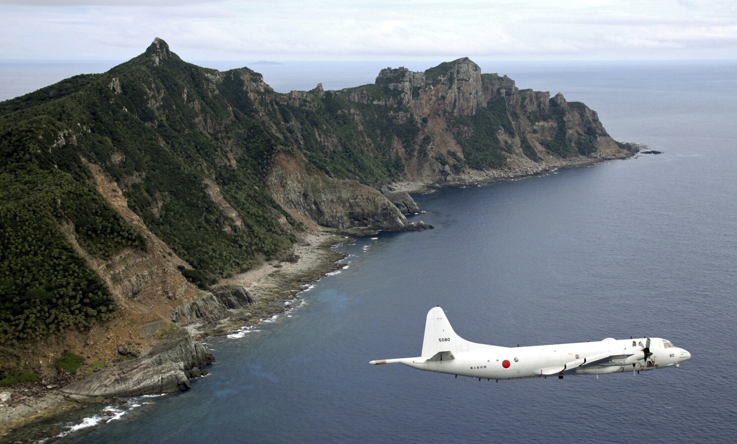 Japan and China trade accusations of airspace violation near disputed islands
