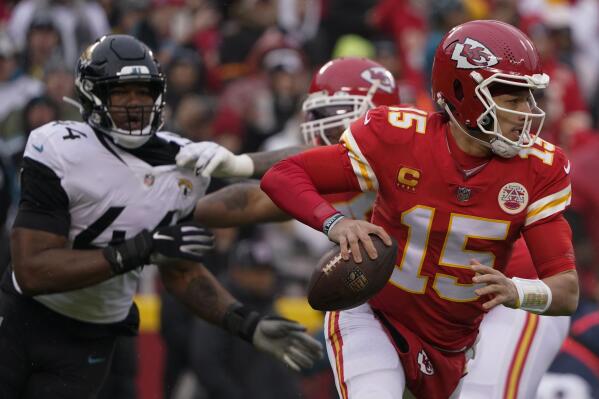 Jacksonville Jaguars 20-27 Kansas City Chiefs: Patrick Mahomes overcomes  ankle injury as Chiefs reach fifth straight AFC Championship Game, NFL  News