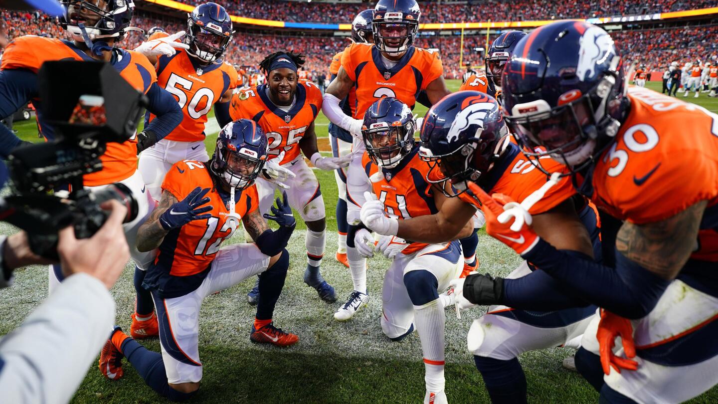 Denver defense carries Broncos past Panthers to win Super Bowl 50