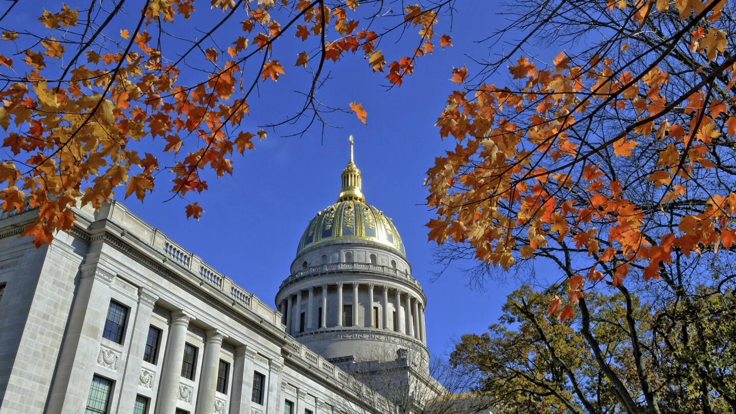 Домът на Западна Вирджиния приема законопроекта за постепенно премахване на социалноосигурителния данък