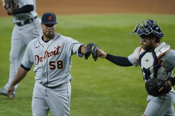 Texas Rangers 5, Detroit Tigers 0