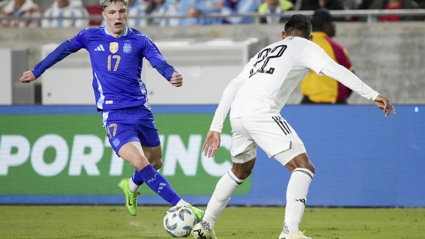 Argentina remonta y vence 3-1 a Costa Rica, para hilar triunfos en amistosos sin Messi