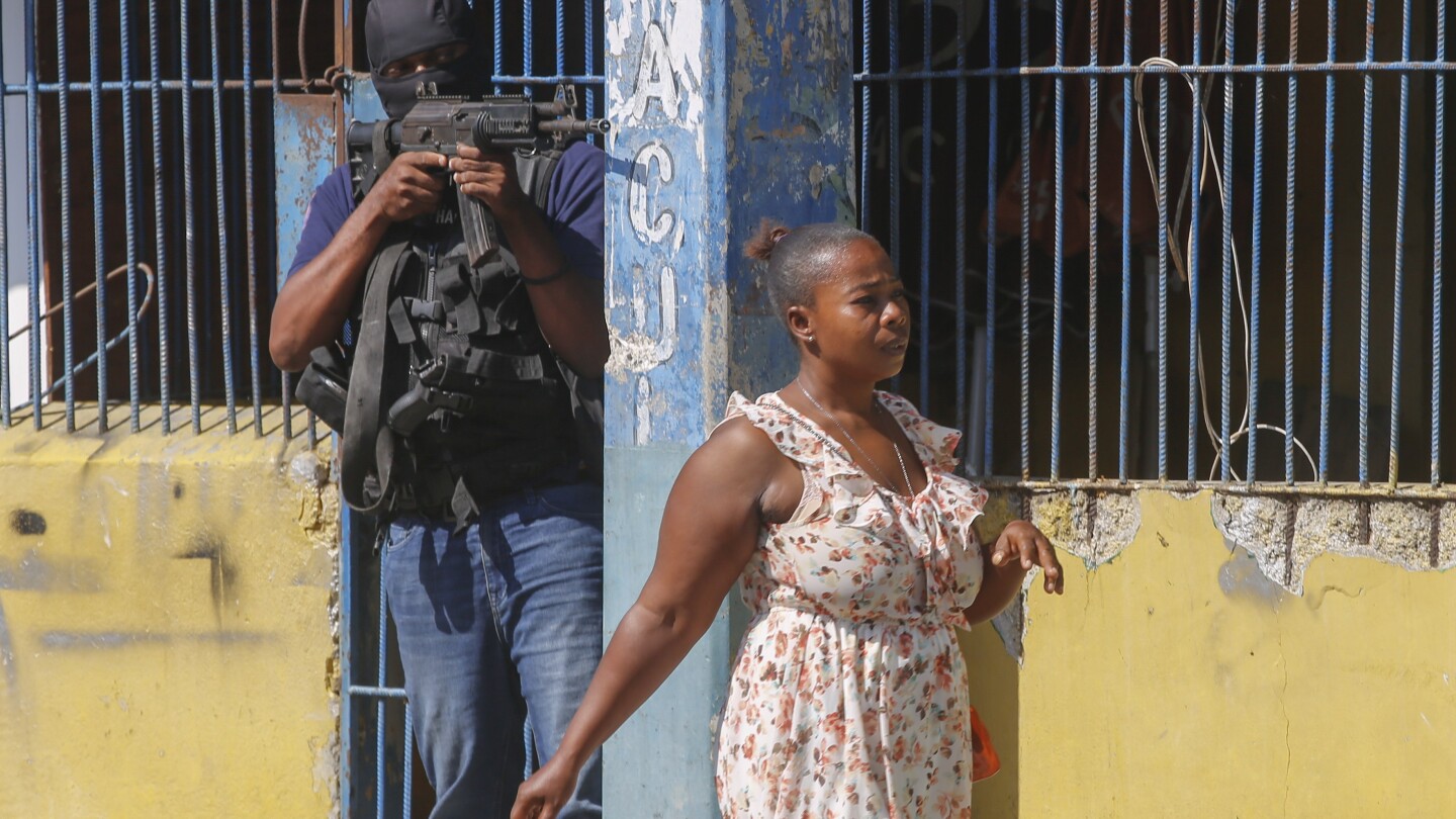 ПОРТ О ПРЕНС Хаити АП — Планът за създаване на преходен президентски