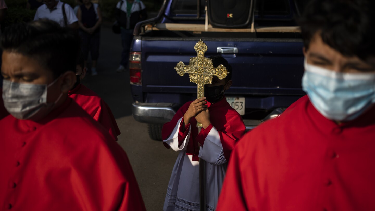 Репресиите в Никарагуа срещу католическата църква всяват страх сред вярващите, там и в изгнание