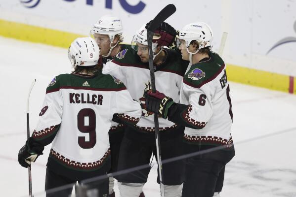 Nick Bjugstad's late goal earns Arizona Coyotes an extra point in