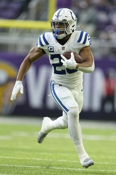 Report: Jonathan Taylor back with Indianapolis Colts