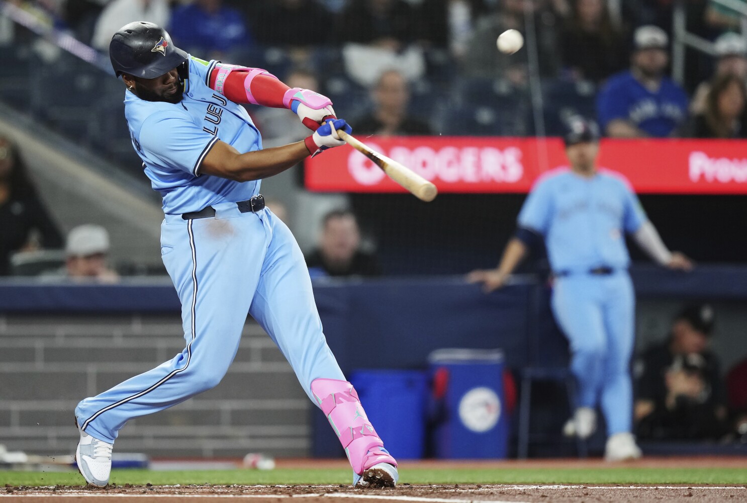 Blue Jays hit 4 home runs, use 8-run second inning to rout struggling Athletics 12-0