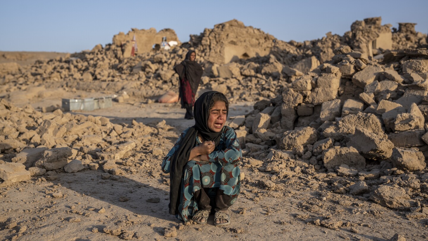 Почти 100 000 афганистански деца имат остра нужда от подкрепа, 3 месеца след земетресенията, казва УНИЦЕФ