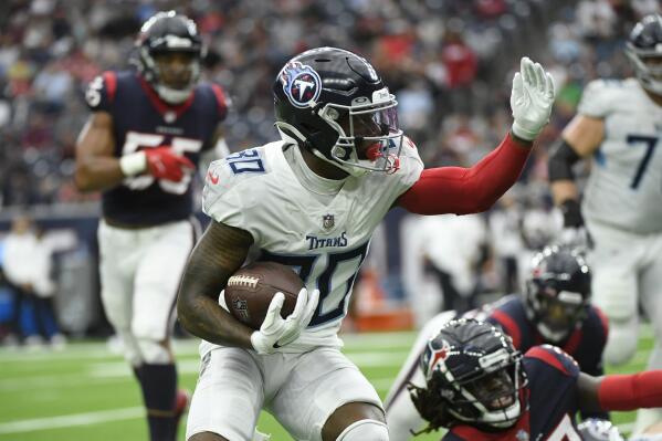 Titans clinch AFC's top seed with 28-25 win over Texans