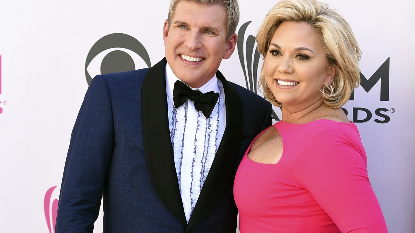Trump set to pardon reality TV stars Todd and Julie Chrisley of fraud and tax evasion convictions