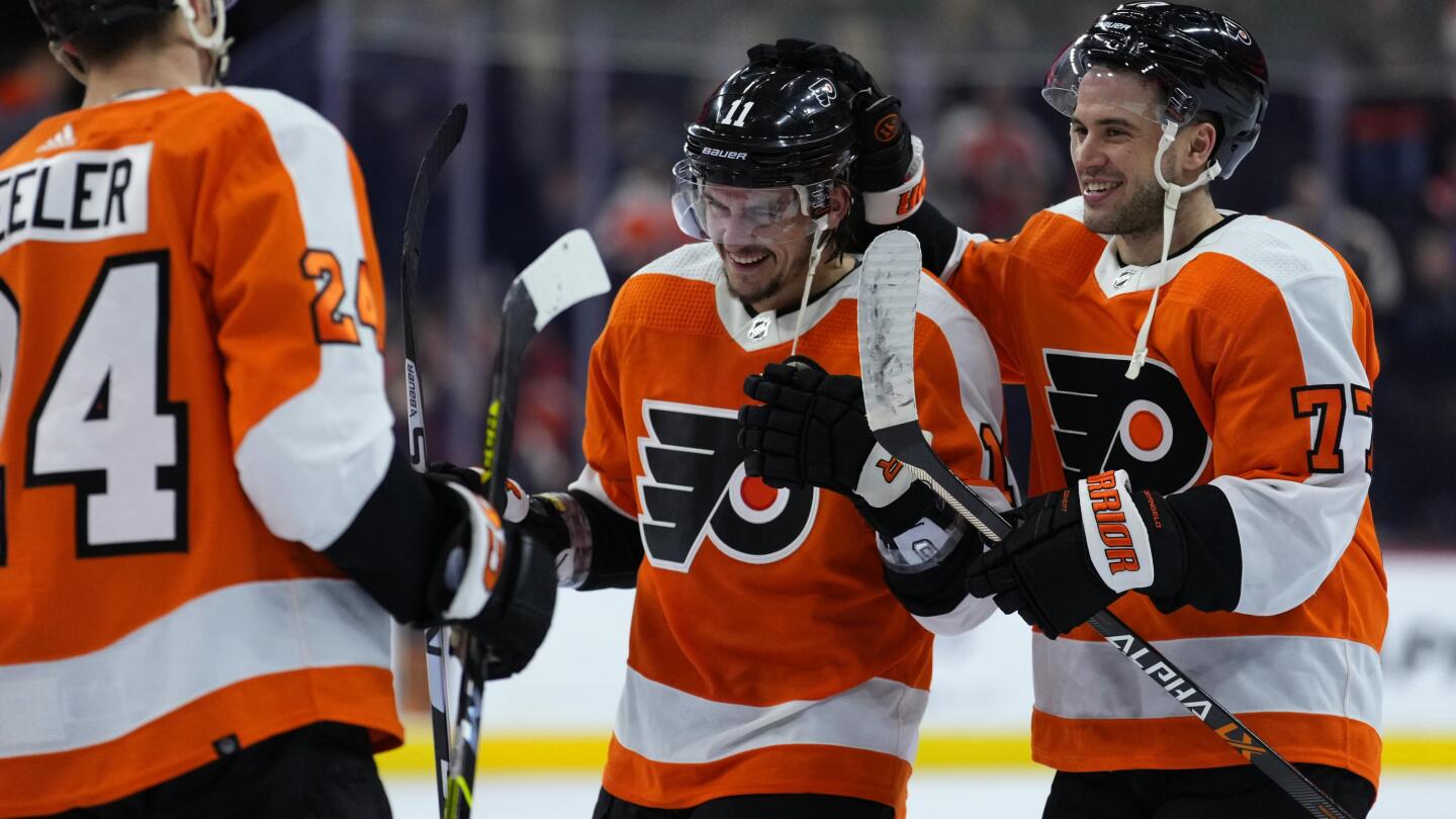 Konecny records hat trick, leads Flyers past Penguins 5-2