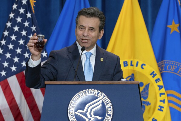 Food and Drug Administration (FDA) commissioner Marty Makary speaks during a news conference on the FDA's intent to phase out the use of petroleum-based synthetic dyes in the nation's food supply at the Hubert Humphrey Building Auditorium in Washington, Tuesday, April 22, 2025. (AP Photo/Jose Luis Magana)