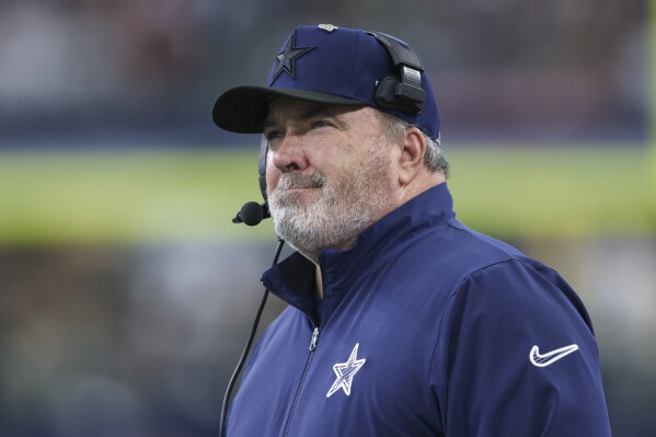 Mike McCarthy 'absolutely' wants to return as Cowboys coach, owner Jerry Jones still not definitive | AP News