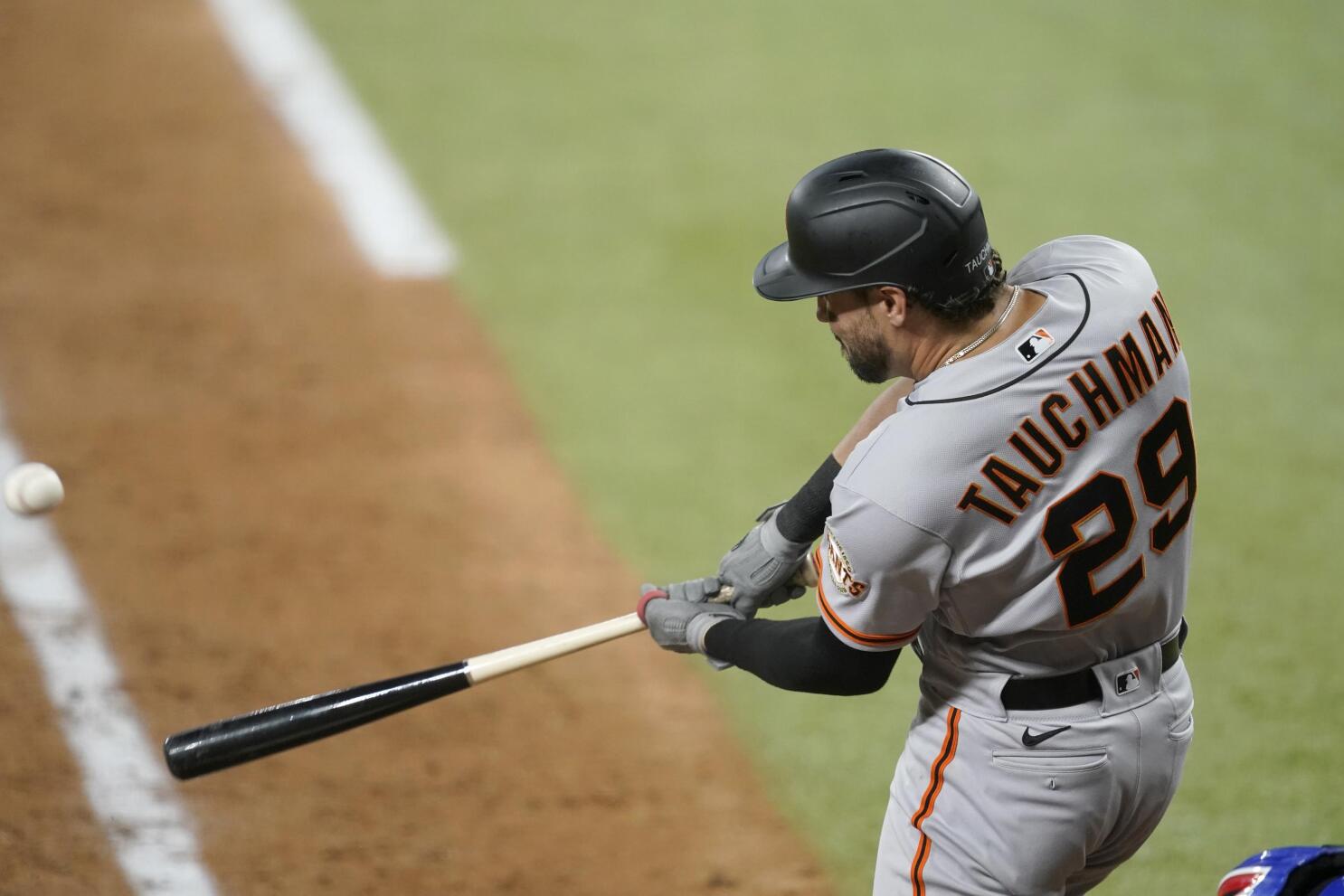 Brandon Crawford's solo home run, 10/08/2021