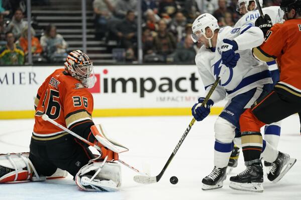 Sabres fall flat against the Flyers, 4-0