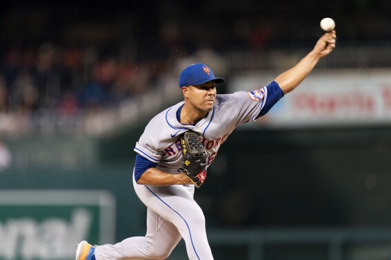 New York Mets starting pitcher Jose Quintana delivers during the second inning of a baseball game against the Washington Nationals, Tuesday, Sept. 5, 2023, in Washington. (AP Photo/Stephanie Scarbrough)