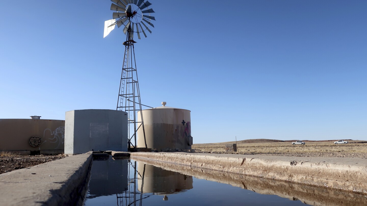 LEUPP, Аризона (AP) — Предложено споразумение за водни права за