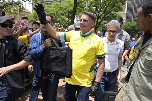 Jair Bolsonaro: How a yellow jersey is dividing Brazil