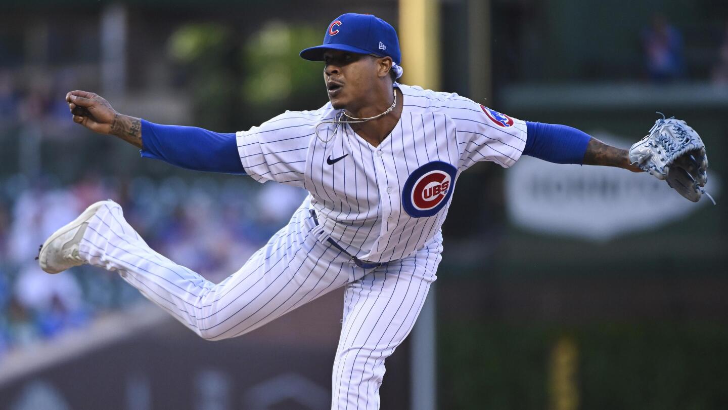 Chicago Cubs pitcher Marcus Stroman (0) pitches against the San Francisco  Giants during a MLB spring