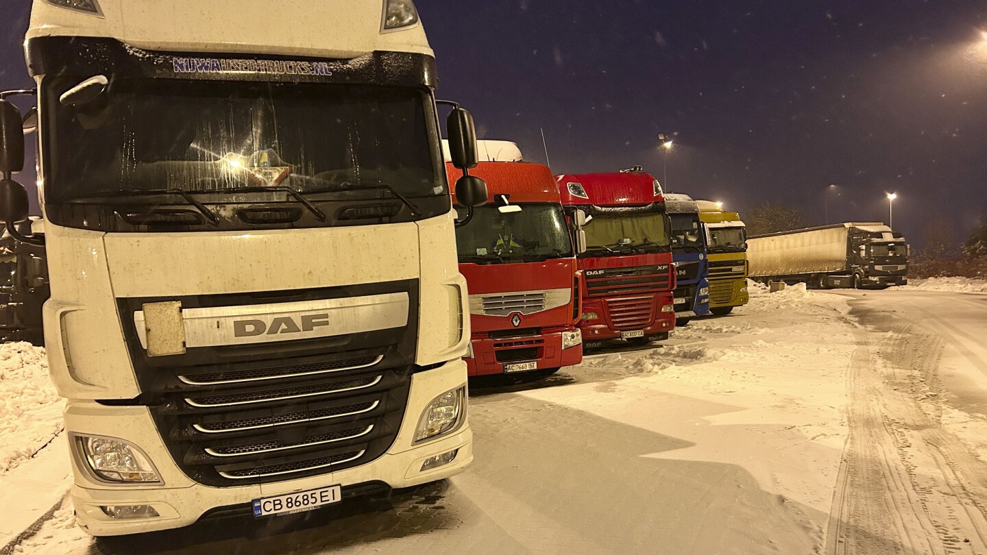 Polscy kierowcy ciężarówek blokują granicę z Ukrainą.  To boli na polu bitwy