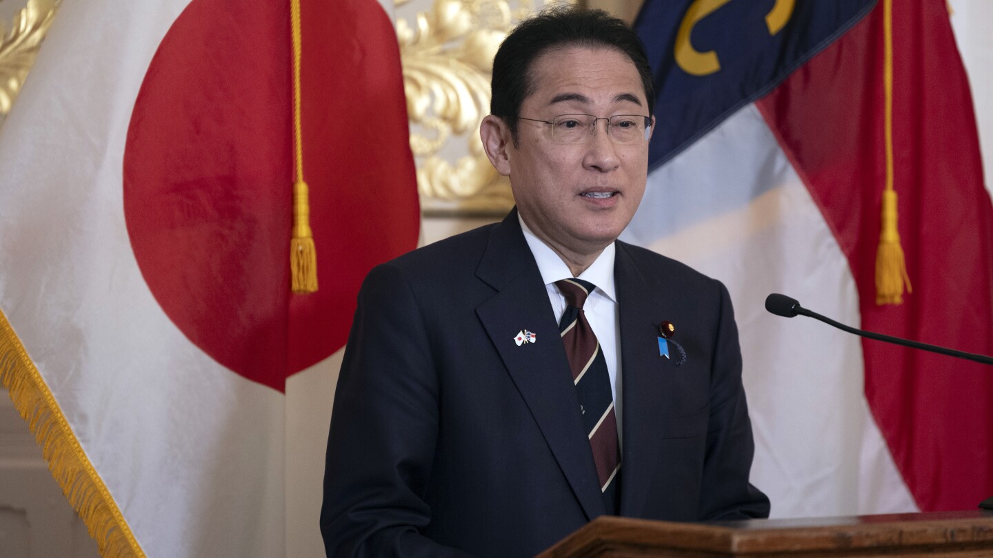 ТОКИО (AP) — Управляващата партия на японския премиер Фумио Кишида,