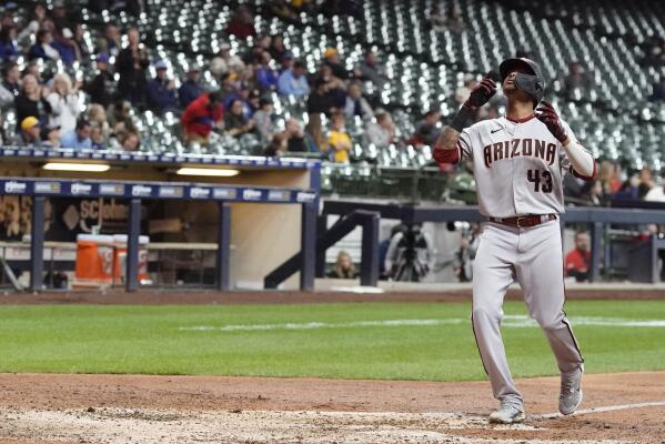 Brewers' playoff hopes end despite 6-5 win over Diamondbacks