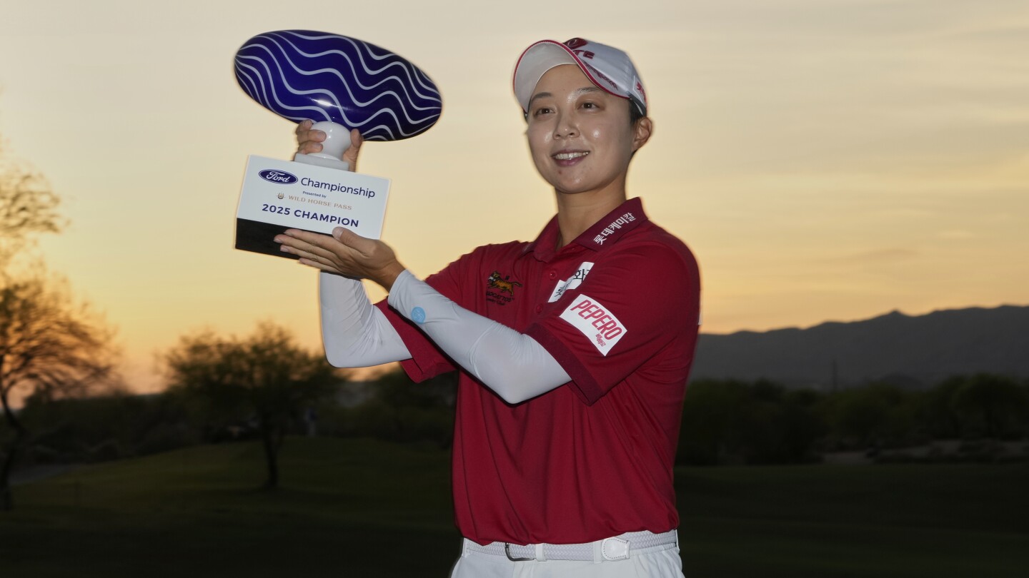 Hyo Joo Kim wins LPGA Ford Championship playoff over Lilia Vu