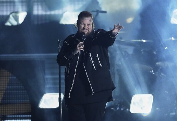 Jelly Roll performs "Heart of Stone" during the 60th annual Academy of Country Music Awards on Thursday, May 8, 2025, in Frisco, Texas. (AP Photo/Chris Pizzello)