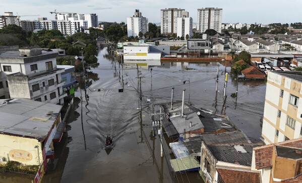 Η Νότια Βραζιλία εξακολουθεί να υποφέρει από πλημμύρες και αντιμετωπίζει τον κίνδυνο νέων καταιγίδων